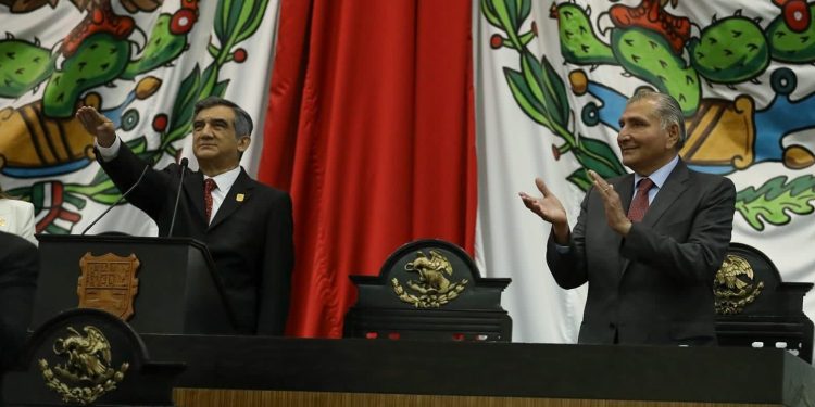 Américo Villarreal toma protesta como gobernador de Tamaulipas