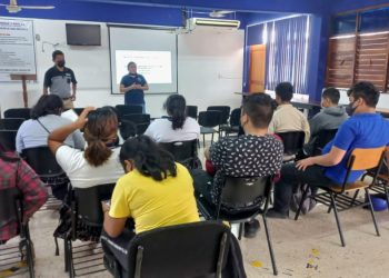 IQM imparte plática sobre los derechos de las niñas, niños y adolescentes