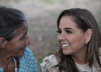 Auxiliares auditivos ayudarán a cambiar la vida de las personas y sus familias: Mara Lezama