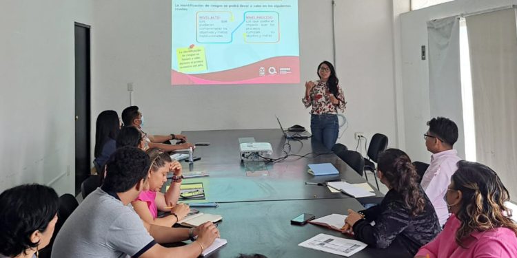 SECOES capacita al personal de la SEFIPLAN sobre Control Interno