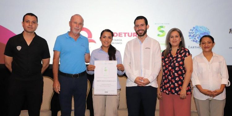 Suman 187 Distintivos “S” otorgados a empresas turísticas de Quintana Roo: SEDETUR
