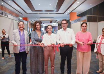 Se consolidará una estrategia integral de atención en salud para las mujeres