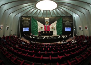 Primero se pondrá como ejemplo el congreso en recorte de gastos honerosos