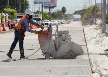 Avanzan obras sobre Boulevard Colosio