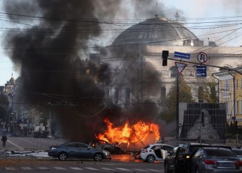 Al menos 10 muertos y 60 heridos en Ucrania tras bombardeos de tropas rusas