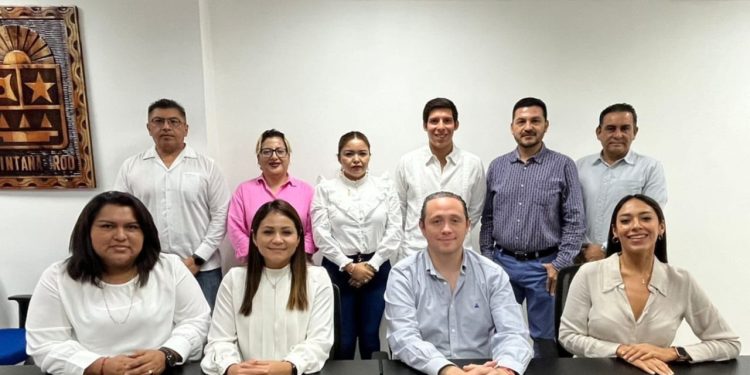 Trabajo de territorio y no de escritorio reitera Eugenio Segura al nombrar a nuevos directores