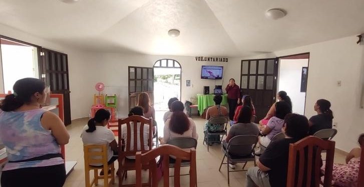 Promueve IQM la detección oportuna de cáncer de mama