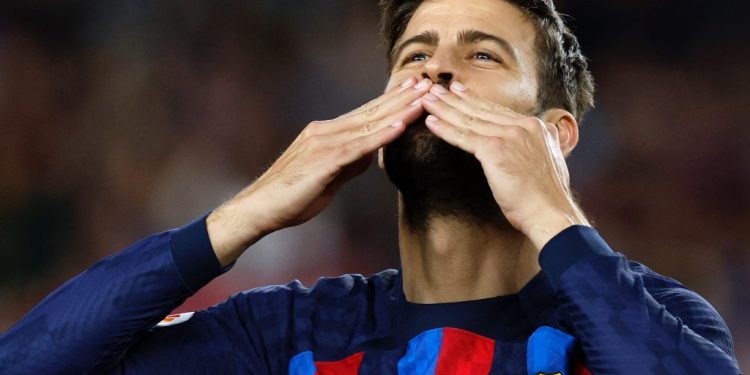 Se despide Gerard Piué con triunfo y con lágrimas en su último partido en el estadio Camp Nou