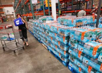 Baja inflación al 7.7% en EU interanual en octubre