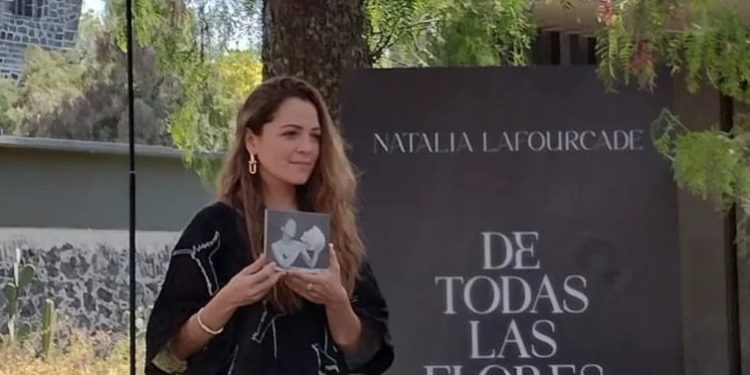 Lanza Natalia Lafourcade nuevo disco ‘De todas las flores’ después de siete años