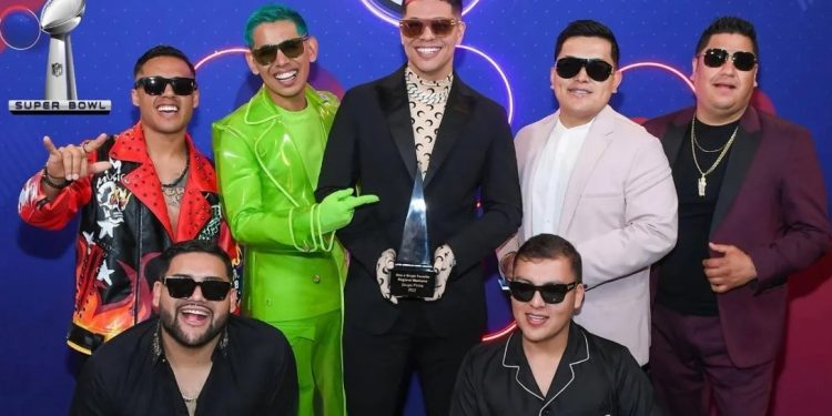 Grupo Firme participará en el show de medio tiempo de la NFL en México