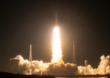 La NASA logra con exito el despegue del cohete de Artemis 1