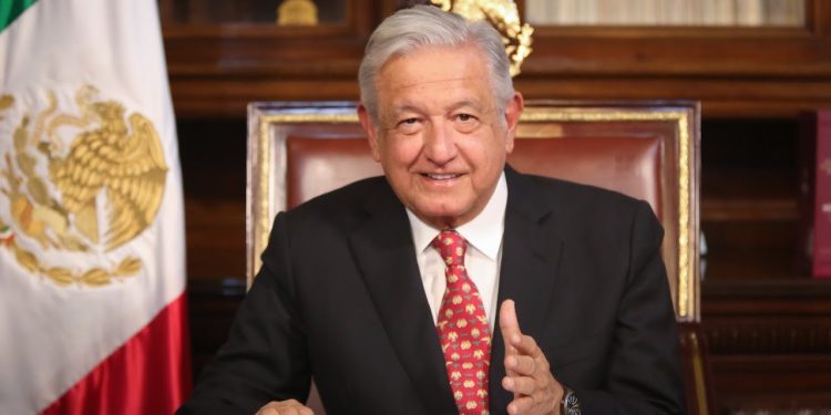 AMLO: ‘No solo hay que votar por el presidente, sino también por el congreso y el proyecto de nación’