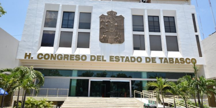 Informe de Enrique Priego será el 9 de diciembre ante el Congreso Estatal