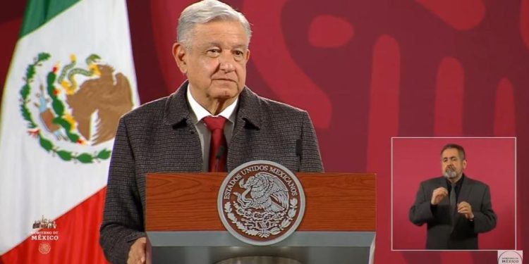 López Obrador anuncio que el desfile del domingo iniciará temprano para disfrutar ceremonia de Qatar