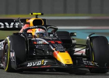 ‘Checo’ Pérez marcó el mejor tiempo en los últimos entrenamientos libres en Abu Dhabi