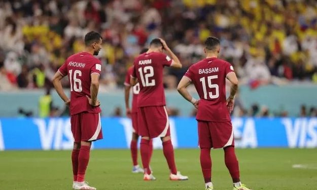 Qatar es el primer anfitrión de un Mundial en perder su partido inaugural del certamen tras caer por 2-0 frente a la selección de Ecuador