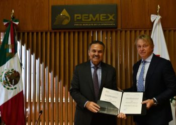 Pemex firma contrato con New Fortress Energy para reanudar trabajos de extracción de gas