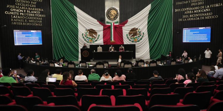 Turnan a comisiones iniciativas en materia de seguridad pública, bomberos y movilidad