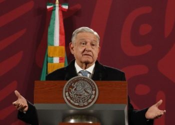 Felicita AMLO a Claudia Sheinbaum por su boda