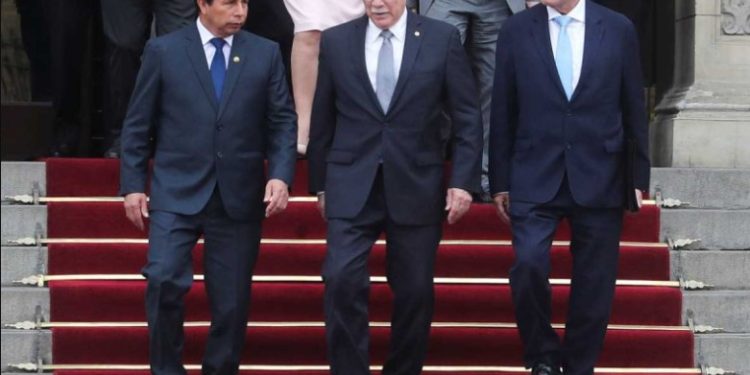 Pedro Castillo, anuncia que renovará a su gabinete ministerial tras la renuncia de su primer ministro, Aníbal Torres