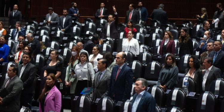 Posponen discusión de reforma electoral para la próxima semana anuncia el líder de la bancada de Morena