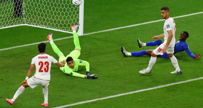 Estados Unidos se impuso ante Irán y avanza a octavos de final en Qatar 2022