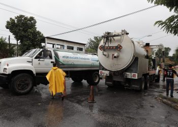 Apoya CAPA en labores de desazolve de pozos ante la alerta por el huracán Lisa