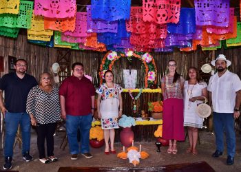 La FPMC inauguró su Altar de Muertos en el Parque Natural Chankanaab