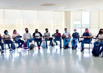 Capacita IQM a jóvenes para prevenir la violencia en el noviazgo