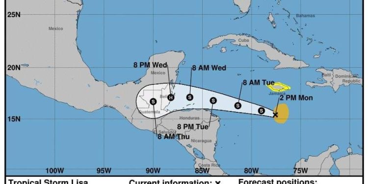 Quintana Roo atento ante evolución de la tormenta tropical “Lisa”