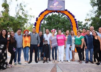 Miles de personas disfrutan el «Hanal Pixán» en Malecón Tajamar