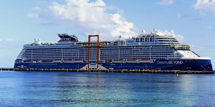 Mahahual y Cozumel reciben al crucero de élite, Beyond de la compañía Celebrity Cruise