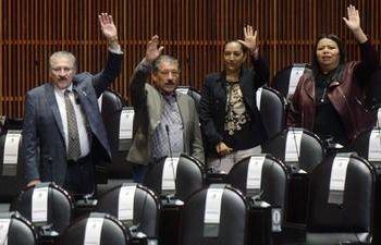 Frenan Diputados iniciativa de vacaciones dignas en México