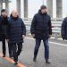 Putin recorre en un Mercedes y a pie puente de Crimea parcialmente destruido