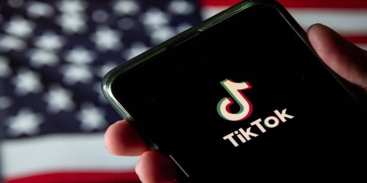 Gobernadores de Maryland y Dakota del Norte prohibieron a sus equipos estatales uso de TikTok debido a «amenazas de ciberseguridad».