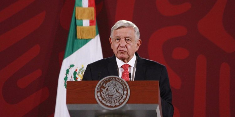 Para México, Pedro Castillo sigue siendo el presidente de Perú, afirma AMLO