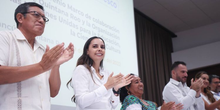 Firman en Benito Juárez convenio entre Gobierno de Quintana Roo y la UNESCO