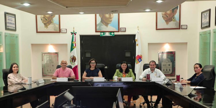 Turnan a comisiones iniciativas en materia de emprendimiento y de derechos humanos