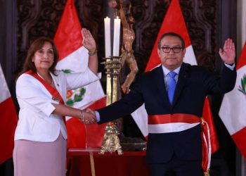 La presidenta de Perú, Dina Boluarte, renovó su gabinete tras recorte de su mandato
