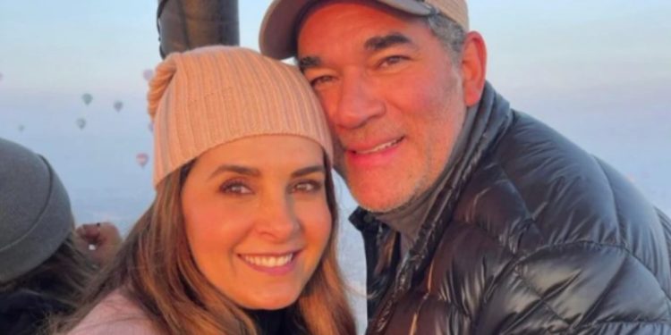 Eduardo Santamarina y Mayrin Villanueva fueron asaltados a punto de pistola en el aeropuerto de la CDMX
