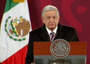 Andrés Manuel López Obrador anunció que su gobierno logró reestructurar la deuda externa