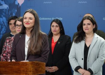 La primera dama Irina Karamanos anuncia cierre de su oficina y finaliza sus funciones oficiales