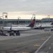 Dentro del aeropuerto JFK de Nueva York chocan dos aviones; descartan heridos
