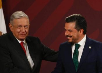AMLO felicita al IMSS por su 80 aniversario