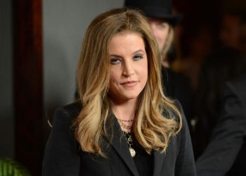 Lisa Marie Presley, hija de Elvis Presley, fue hospitalizada por un paro cardíaco