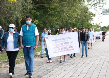 Vecinos del fraccionamiento Altabrisa se manifestaron en contra del proyecto «Tho’, Parque para Todos»