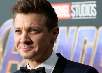 Jeremy Renner actor de Marvel se encuentra en estado “crítico, pero estable» tras aparatoso accidente