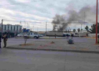 La Fiscalía de Chihuahua confirmó el deceso de una decena de custodios que fueron agredidos por sujetos armados en un motín en el penal