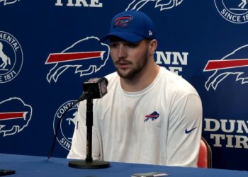 Los Bills de Buffalo se motivan al recibir noticias de la mejoría de Damar Hamlin